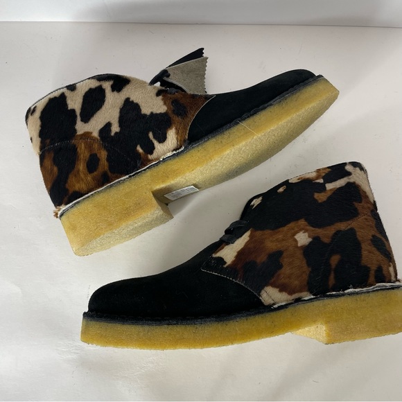Clarks Originals Women's 8 Black Cow Print Suede 221 Desert Boots - Picture 14 of 14